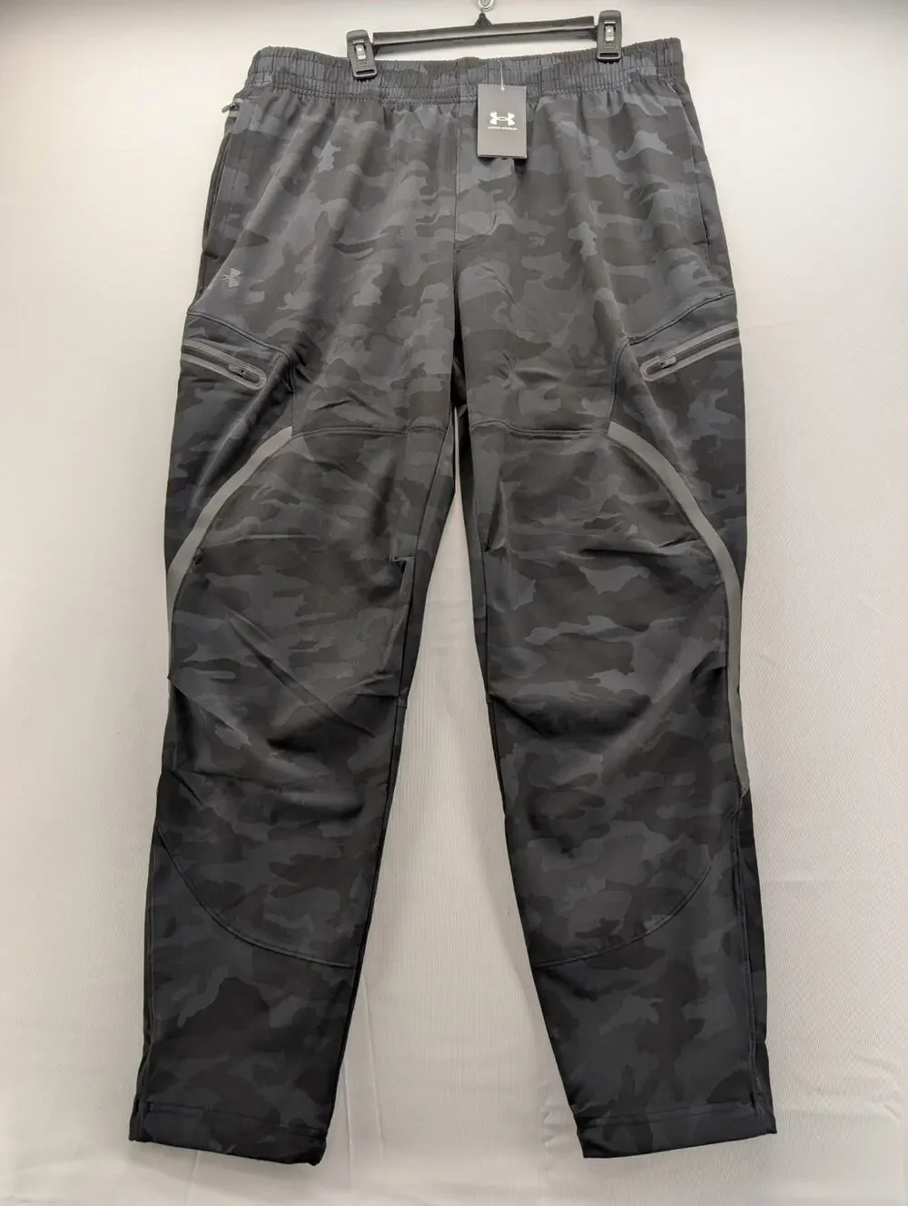 NWT Under Armour UA Unstoppable Men's Cargo Pants in Black Camo size XL